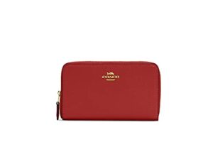 coach women’s medium id zip wallet (pebble leather, red apple)