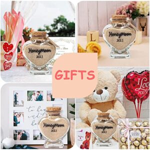 Qunrwe Honeymoon Essentials Bridal Shower Gift Wedding Registry Gift Honeymoon Travel Gift for Couples Newlywed Fiance Honeymoon Sand Jar with Love Message Pills (Gift Box Includes)