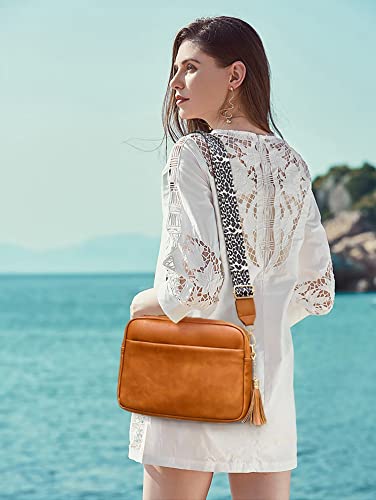 WYFJNX Small Crossbody Bags for Women Vegan Leather Cross Body Cell Phone Purses Shoulder Bags with 2 Guitar Straps Brown