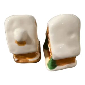 Hidd_ntr_asur_s Stoneware Mini gingerbread house Salt and Pepper Shaker set