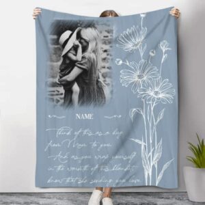 Mini Chic Personalized A Hug from Mom Blanket, Memorial Blankets and Throws, in Loving Memory Gifts for Loss of Mother, Sympathy Gifts for Loss of Mother, Bereavement Blanket for Anniversay Christmas