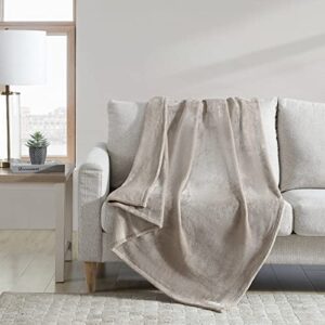 ed ellen degeneres throw blanket soft and cozy plush bedding, home decor for all seasons, 50 x 70, beige