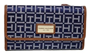 tommy hilfiger women’s navy blue brown logo jacquard checkbook wallet clutch bag