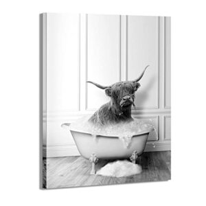 Funny Highland Cow Bathroom Wall Decoration Black and White Canvas Cow in Bathroom Decoration Picture Humorous Animal Bathroom Wall Art Printed Country Farmhouse Style Wall Decoration Prepare Frame Hanging in Bathroom Bedroom Children's Bathroom Decoratio
