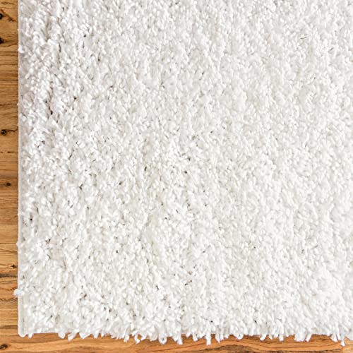 Rugs.com Zermatt Shag Collection Rug – 4' x 6' White Shag Rug Perfect for Entryways, Kitchens, Breakfast Nooks, Accent Pieces