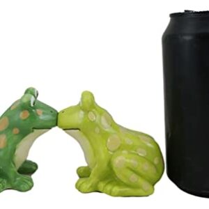 Set Of 1 Green Tree Frogs Toads Kissing Ceramic Salt And Pepper Shakers