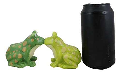 Set Of 1 Green Tree Frogs Toads Kissing Ceramic Salt And Pepper Shakers