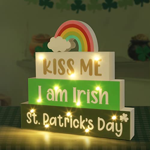 SURCVIO St Patricks Day Decorations Wooden Block Sign with Led Lights Light up Wood Sign Decor for Table Mantle Irish Themed Party Home Farmhouse Desk Decor Home Tabletop Tiered Tray Decor