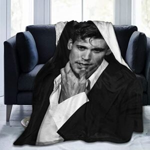 MEROHORO Austin Butler Throw Blanket 60'' x 50'' (3 Sizes) , Lightweight, Ultra-Soft & Comfy Flannel Blanket, Microfiber Fleece Blanket, Anti-Pilling Plush Blanket for Couch, Bed, Sofa, Black