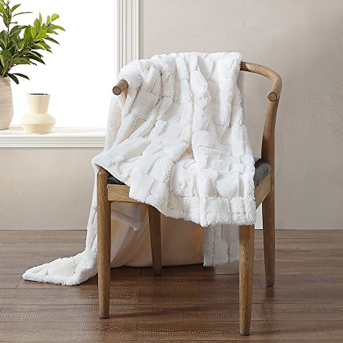 Stassie Faux Fur Throw Blanket – Soft and Elegant Blanket for Couch and Bed - 380 GSM – Cozy & Warm - Luxurious Carved Design (White)