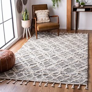 safavieh casablanca shag collection 5′ x 8′ grey/ivory csb459f handmade moroccan tassel wool area rug