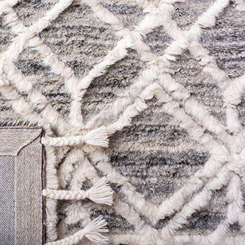 SAFAVIEH Casablanca Shag Collection 5' x 8' Grey/Ivory CSB459F Handmade Moroccan Tassel Wool Area Rug