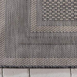 Unique Loom Outdoor Border Collection Casual Solid Border Transitional Indoor and Outdoor Flatweave Black Area Rug (4' 0 x 6' 0)