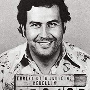 Pablo Escobar Mugshot El Patron Kingpin Medellin Colombia Poster de Pablo Escobar Portrait Photo Cartel Famous Narco Decor Wanted Arrest Mug Shot Escovar Cool Wall Decor Art Print Poster 24x36