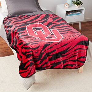 College Covers Oklahoma Sooners Raschel Throw Blanket, 60 in by 50 in