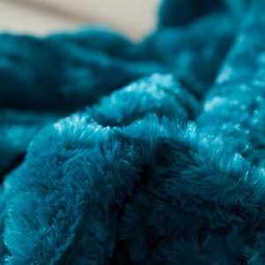 DaDa Bedding Lavish Emerald Teal Green Blue Faux Fur Fuzzy Throw Blanket - Mermaid Scales Design White Sherpa Backside - Soft Warm Plush Bright Vibrant Jewel Tones Embossed for Bed/Couch - 50" x 60"