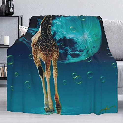 Delerain Giraffe Soft Throw Blanket 40"x50" Lightweight Flannel Fleece Blanket for Couch Bed Sofa Travelling Camping for Kids Adults