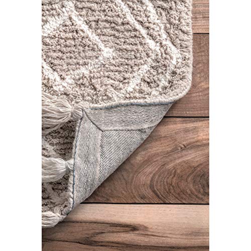 nuLOOM Layla Moroccan Diamond Tassel Wool Area Rug, 7' 6" x 9' 6", Tan