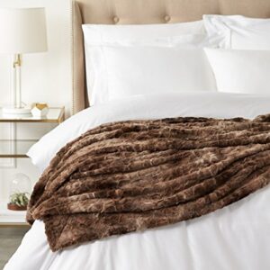 Amazon Brand – Pinzon Faux Fur Throw Blanket 63" x 87", Alpine Brown