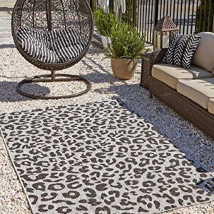 Unique Loom Outdoor Safari Collection Transitional Indoor & Outdoor Wildlife Inspired Animal Print with Leopard Design Area Rug, 4 x 6 ft, Black/Light Gray