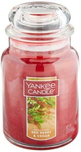 yankee candle red berry & cedar large jar candle, festive scent