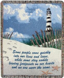 manual shoreline collection 50 x 60-inch tapestry throw, feet prints on the heart