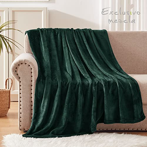 Exclusivo Mezcla Extra Large Fleece Throw Blanket for Couch, Sofa and Bed, Super Soft Blankets and Warm Throws, Cozy, Plush, Lightweight (50x70 inches, Forest Green)