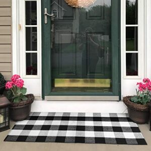 USTIDE Buffalo Check Rug 23.6''x51''Cotton Black and White Plaid Rugs Washable Hand-Woven Checked Doormat Retro Farmhouse Rug