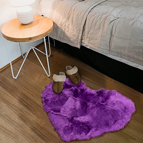 PICTURESQUE Fluffy Faux Area Rug Heart Shaped Plush Rug Fluffy Carpet for Living Room Bedroom Sofa Floor, 15.7" x 19.7"