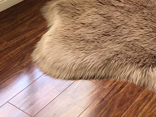 LAMBZY Faux Sheepskin Hypoallergenic Free Shape Silky Shag Rug, Luxury Shaggy Silky Plush Carpet for Bedrooms Rugs Living Kids Room Sofa Floor Rugs (Single and a Half 2'x4', 60x120 cm Camel)