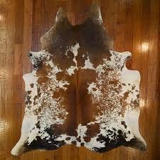 Large Cowhide Rug Tricolor Cowhide Cow Skin Leather Area Rug, Hair On Cow Hide Rugs 5 X 7 ft Black, Brown and White