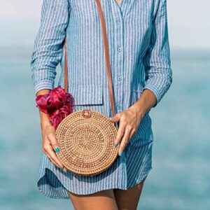 AOLIDA Rattan Bag Handwoven Round Bag Natural Chic Crossbody Handbag Circle Boho Bag for Holiday Dating Beach Gift for Women