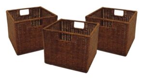 winsome leo, 11w x 10d x 9h in, walnut