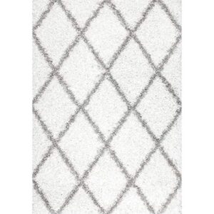 nuLOOM Tess Moroccan Shag Area Rug, 4' x 6', White