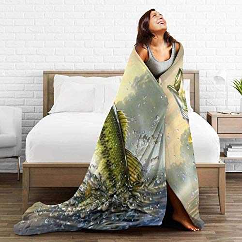 Cyloten Blanket Largemouth Bass Bass Jumping Out of Water Fleece Blanket Foldrable Throw Blanket Washable Couch Sofa Fuzzy Blanket Reversible Plush Blanket Beach Blanket for Home Office