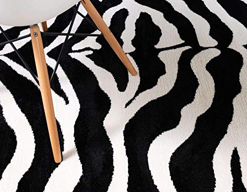 Unique Loom Wildlife Collection Animal Inspired with Zebra Design Area Rug, 6 x 9 ft, Black/Ivory