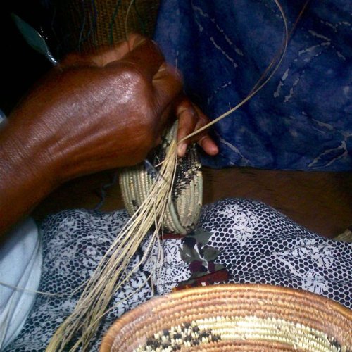 Fair Trade Uganda African Bukedo & Raffia Bowl #UR3110, 9.5-10.5" Across