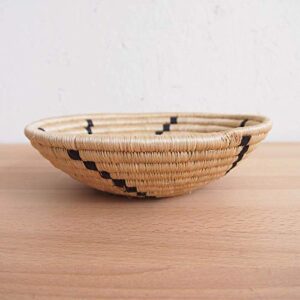 Small African Basket- Tanga/Rwanda Basket/Woven Bowl/Sisal & Sweetgrass Basket/Tan, Black