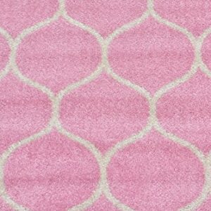 Unique Loom Trellis Frieze Collection Area Rug - Rounded (4' 1" x 6' 1", Light Pink/ Ivory)