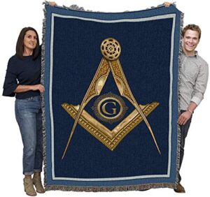 pure country weavers masonic gold square and compass blanket – gift tapestry throw woven from cotton – made in the usa (72×54)