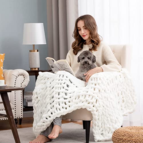 HBlife Chunky Knit Throw Blanket 40X40 Inches, Super Warm Soft Chenille Yarn Cable Knitted Blankets and Throws Boho Giant Cozy Thick Crochet Blanket for Sofa Bed Couch, White