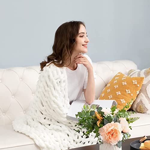 HBlife Chunky Knit Throw Blanket 40X40 Inches, Super Warm Soft Chenille Yarn Cable Knitted Blankets and Throws Boho Giant Cozy Thick Crochet Blanket for Sofa Bed Couch, White