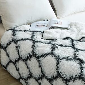 Kivik Shaggy Faux Fur Weighted Blanket 15 Pounds, Moroccan Print Long Fur Fluffy Heavy Throw Blanket for Adult,Plush Warm Thick Sherpa Furry Bed Blanket Gifts,Cream 48x72 Inches