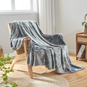 newcosplay super soft throw blanket premium silky flannel fleece leaves pattern lightweight blanket all season use (multi grey, throw(50″x60″))