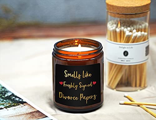 Fufandi Funny Divorce Gifts for Women - Unique Divorce Candle Gift - Breaking Up Gifts for Best Friends, Sister, Coworkers, Her, BFF, Female Friends - Lavender Scented Candles with Keychain