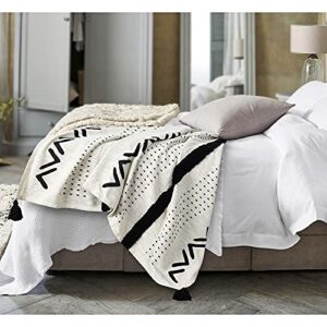 LR Home Modern Boho Tufted Stripe Cotton Throw Blanket