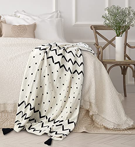 LR Home Modern Boho Tufted Stripe Cotton Throw Blanket