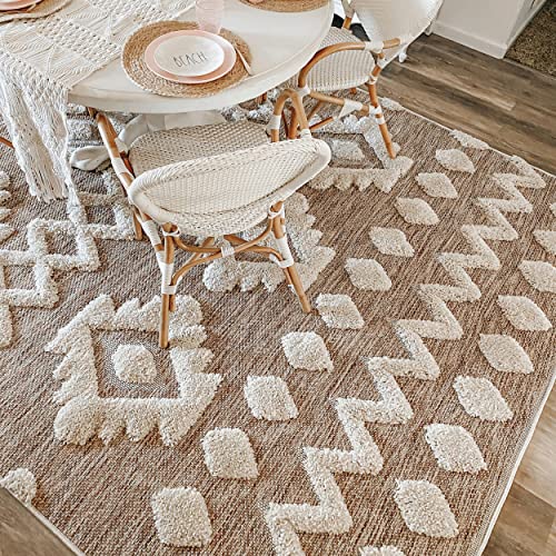 Well Woven Cenar Beige Flat-Weave Hi-Low Pile Diamond Medallion Stripes Moroccan Tribal Area Rug (7'10" x 9'10")