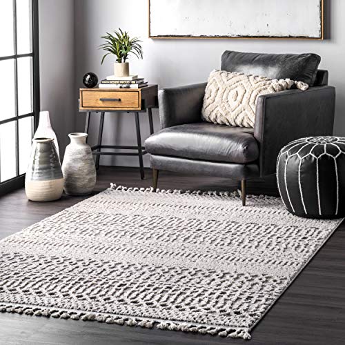 nuLOOM Talula Soft Textured Tassel Area Rug, 8' x 10', Beige