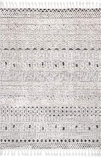 nuLOOM Talula Soft Textured Tassel Area Rug, 8' x 10', Beige